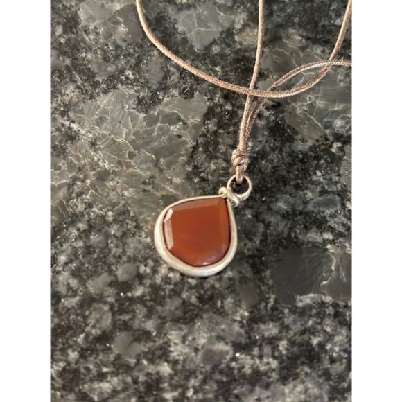 NWT Peyote Bird Free Spirit Genuine Carnelian Quartz Teardrop Pendant Necklace - Picture 5 of 6